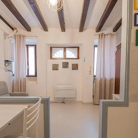 Juliet's Paradise House Апартаменты